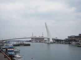 淡水漁人碼頭情人橋